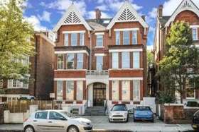 2 bedroom Flat for s...